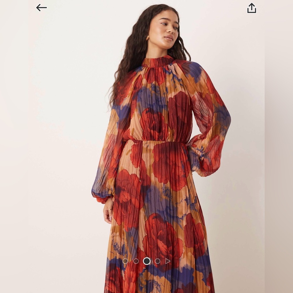ASOS DESIGN High neck crinkle maxi dress with blouson sleeve in red blue floral - Picture 3 of 4